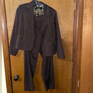 Vintage, Brown pinstripe pantsuit size 10 petite
